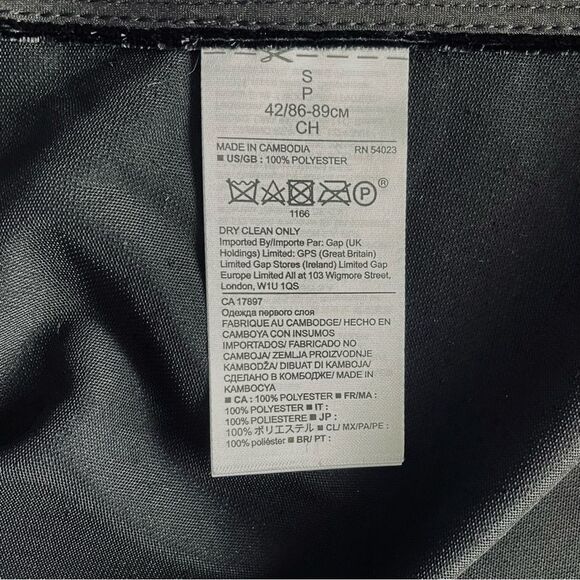 💠 Banana Republic Black Velvet High-Low Short Sleeve Hem Holiday Top Size S - Picture 11 of 13